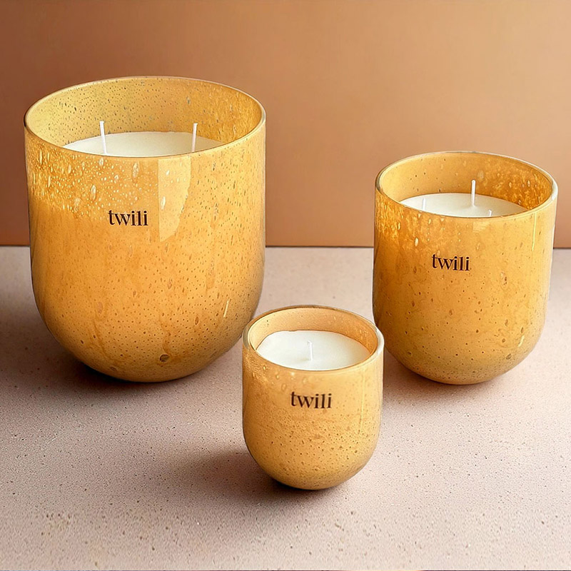 TWILI INDOOR SCENTED CANDLE LOTUS COLL. SAHARA SAND M 11cm