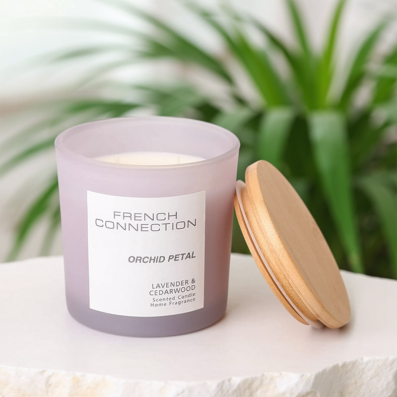 FRENCH CONNECTION PASTEL CANDLE LAVENDER&CEDARWOOD 331G MEDIUM