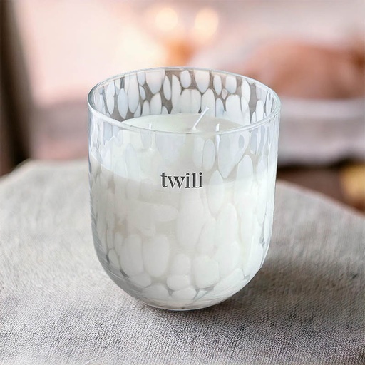 [80100040] TWILI INDOOR SCENTED CANDLE LOTUS COLL. WHITE CLOUDS M  11cm/650gr